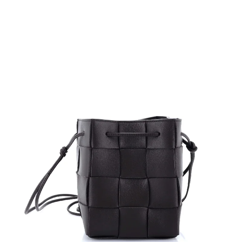 Foldable handle bags for easy storage convenience -Cassette Bucket Bag Maxi Intrecciato Leather Small