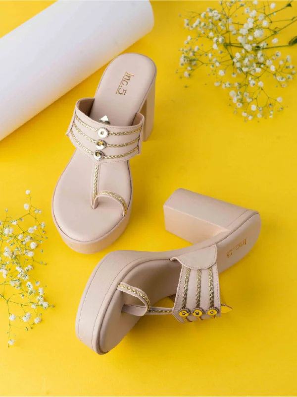 Outdoor sandals for men with durable rubber sole and adjustable straps-Womens Cream Party Wear Solid Round Toe Heels