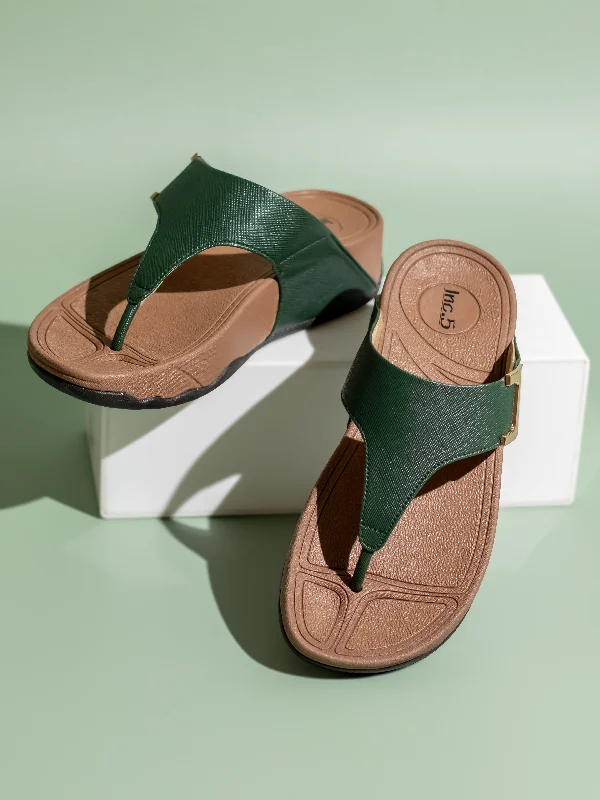 Fashionable sandals for men with flip-flop design and cushioned footbed-Women Green Textured Open Toe Comfort Heels