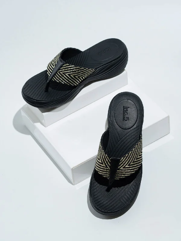 Comfortable sandals for men with mesh lining and slip-on convenience for comfort-Women Black Textured Open Toe Comfort Heels