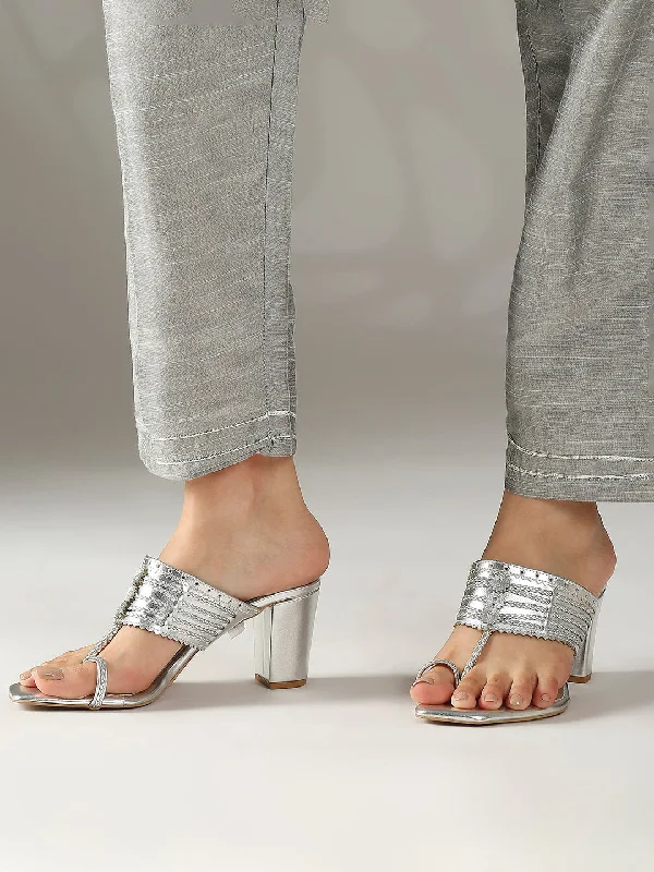 Outdoor sandals for men with durable rubber sole and adjustable straps-Women Silver Textured Embellished One-Toe Block Heels