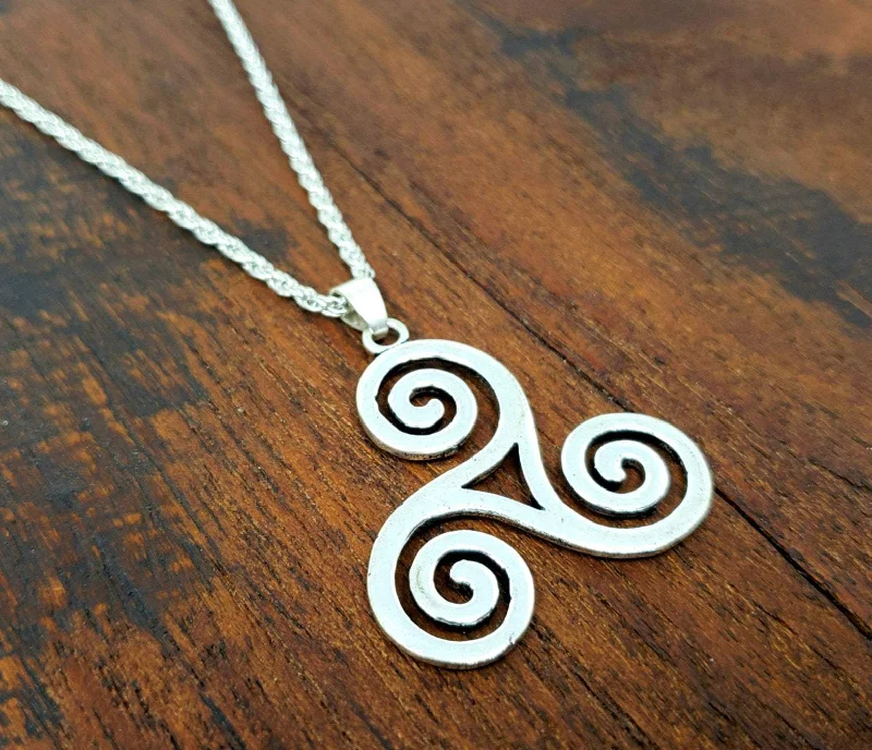 Unique necklaces and pendants with vintage-inspired designs for timeless appeal-Celtic Triskelion Necklace