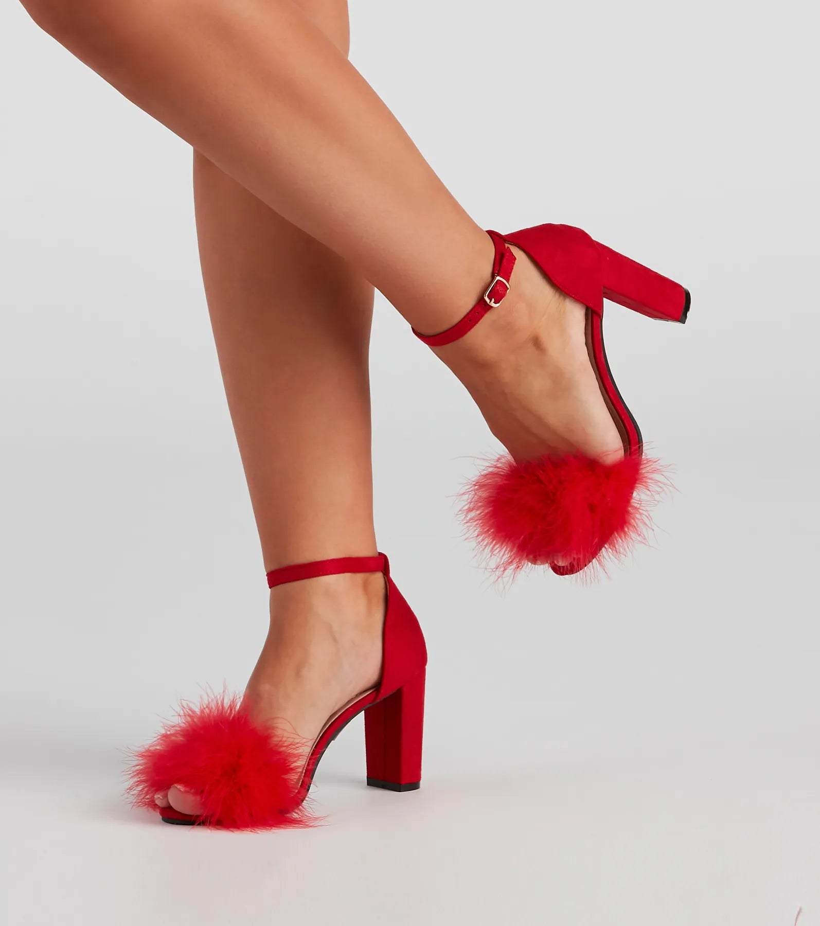 Casual sandals for women with wide straps and flat sole for relaxed fit-Marabou Babe Block Heels