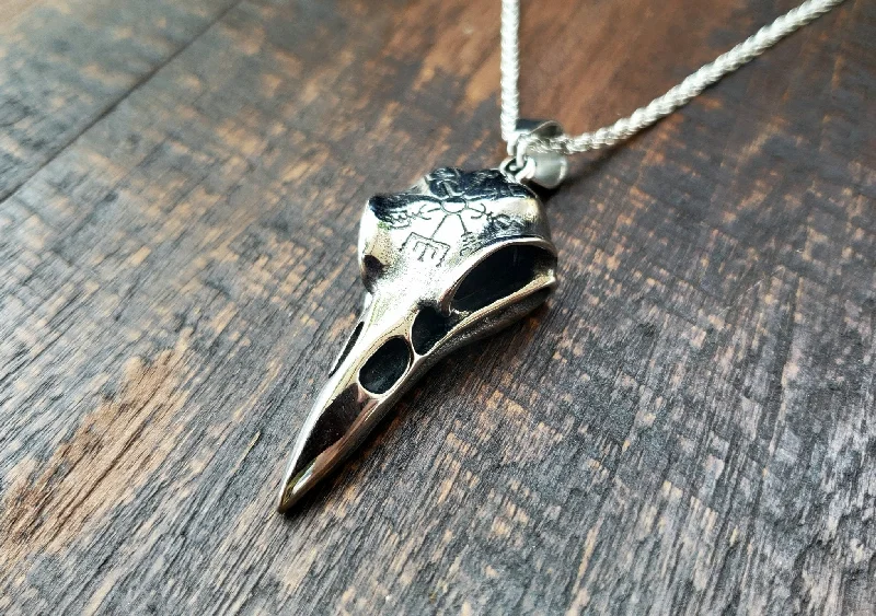 Necklaces and pendants with diamond pendants for a luxurious sparkling effect-Nordic Bird Skull Necklace