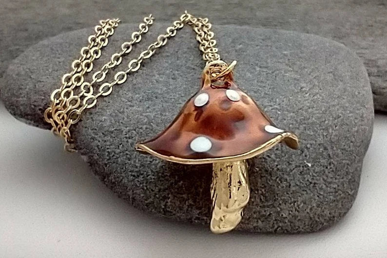 Beautiful necklaces and pendants with layered chains for a fashionable, chic look-Piccadilly Pendants - Gold Mushroom Necklace