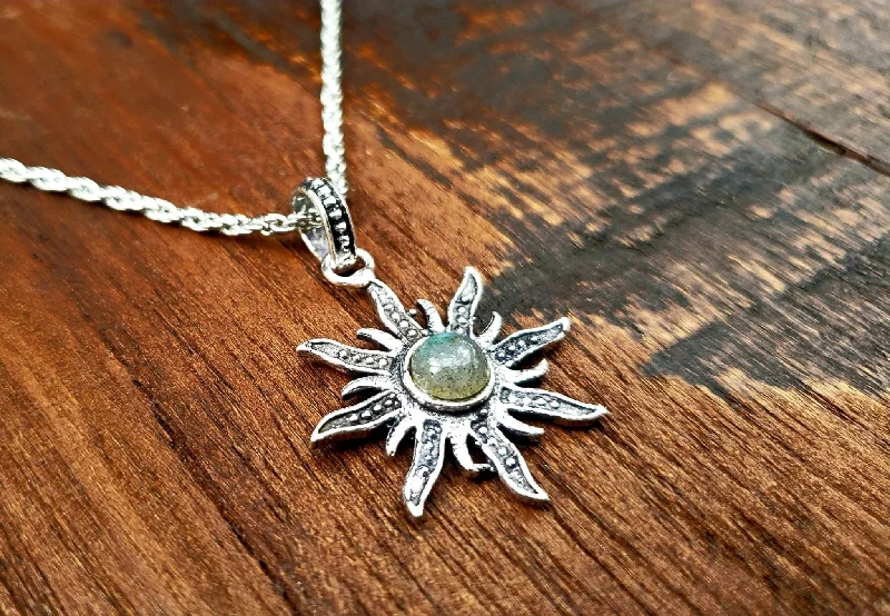 Best necklaces and pendants with matching earrings for a coordinated, elegant look-Simple Labradorite Sun Necklace