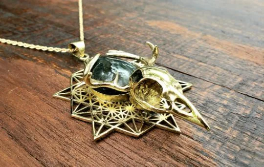 Necklaces and pendants with zodiac constellation designs for an astrological touch-Wild Gold Labadorite Skull Metatron’s Cube Necklace